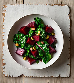 salad with beetroot and spinach